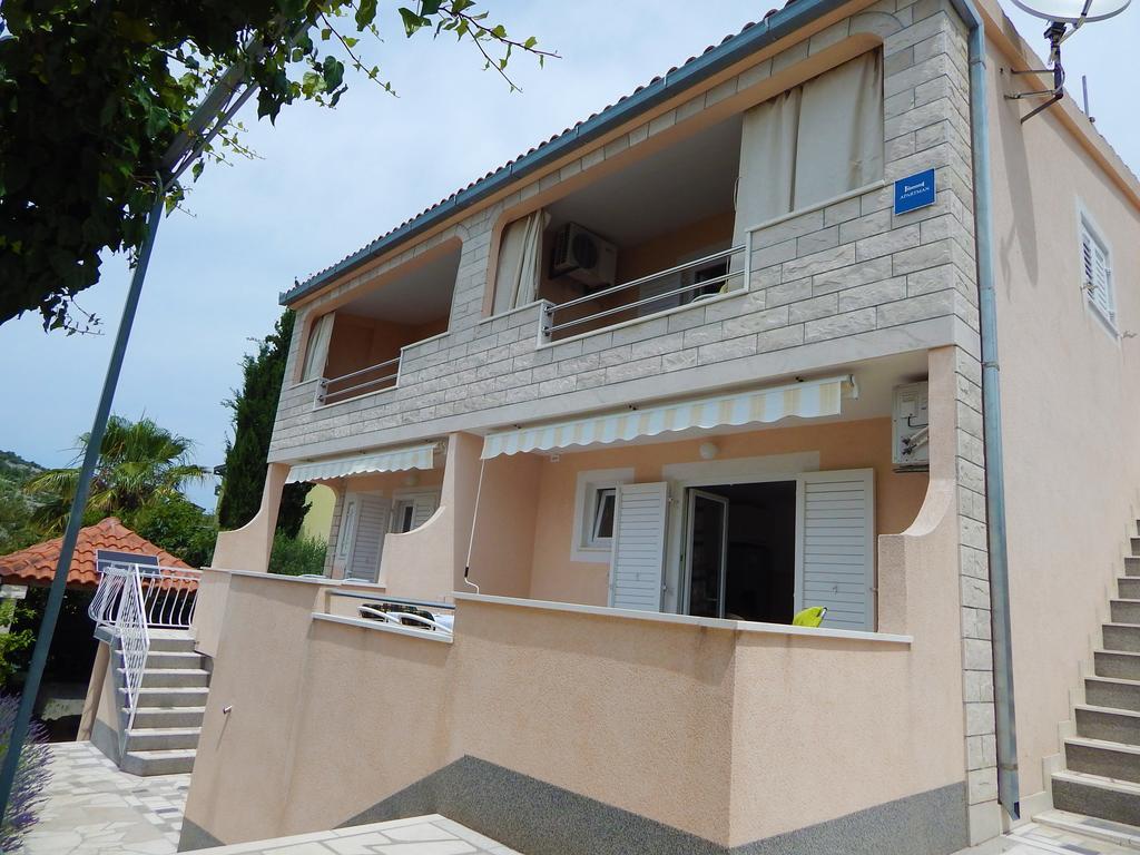 Apartments Nedjeljka Razanj Ngoại thất bức ảnh