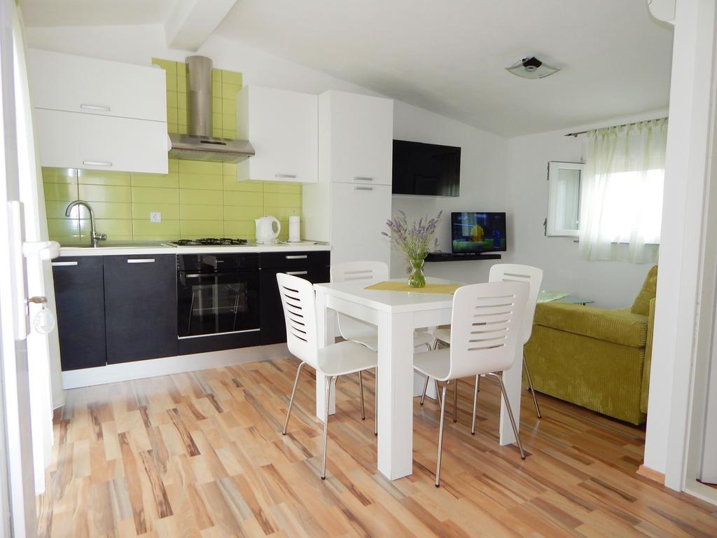 Apartments Nedjeljka Razanj Ngoại thất bức ảnh