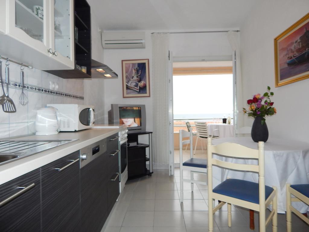 Apartments Nedjeljka Razanj Phòng bức ảnh