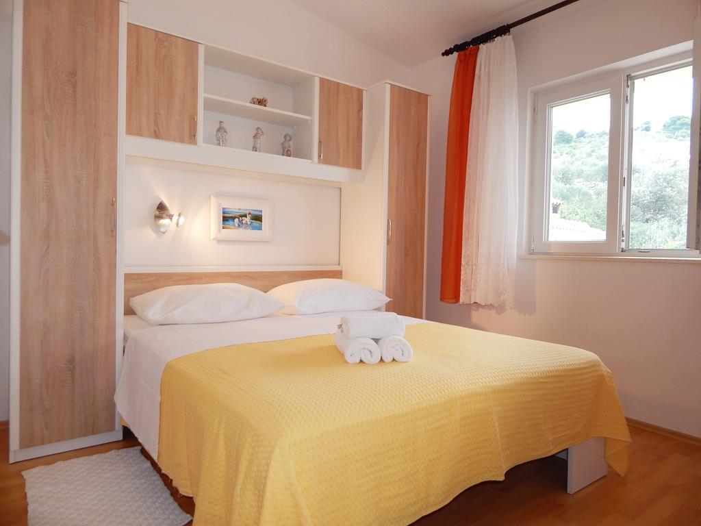 Apartments Nedjeljka Razanj Phòng bức ảnh