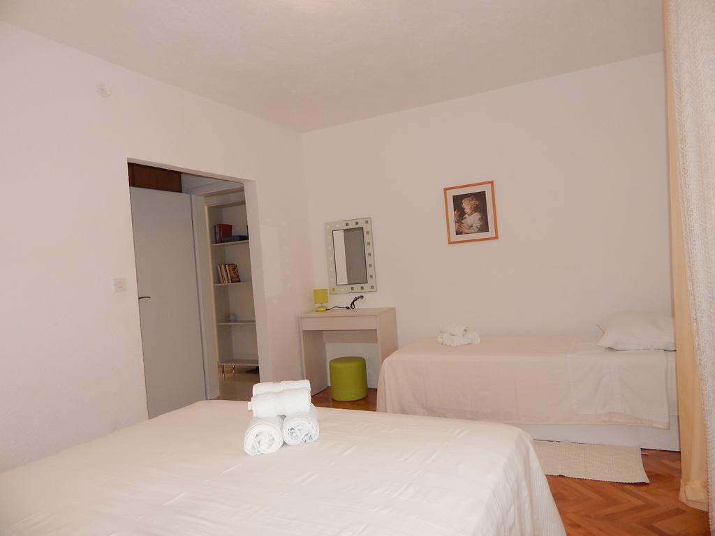 Apartments Nedjeljka Razanj Phòng bức ảnh