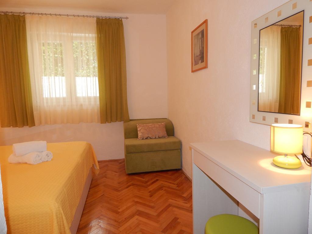 Apartments Nedjeljka Razanj Phòng bức ảnh